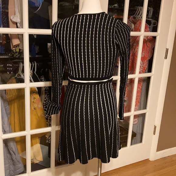 Adorable black with cream stripes dress - Picture 3 of 7